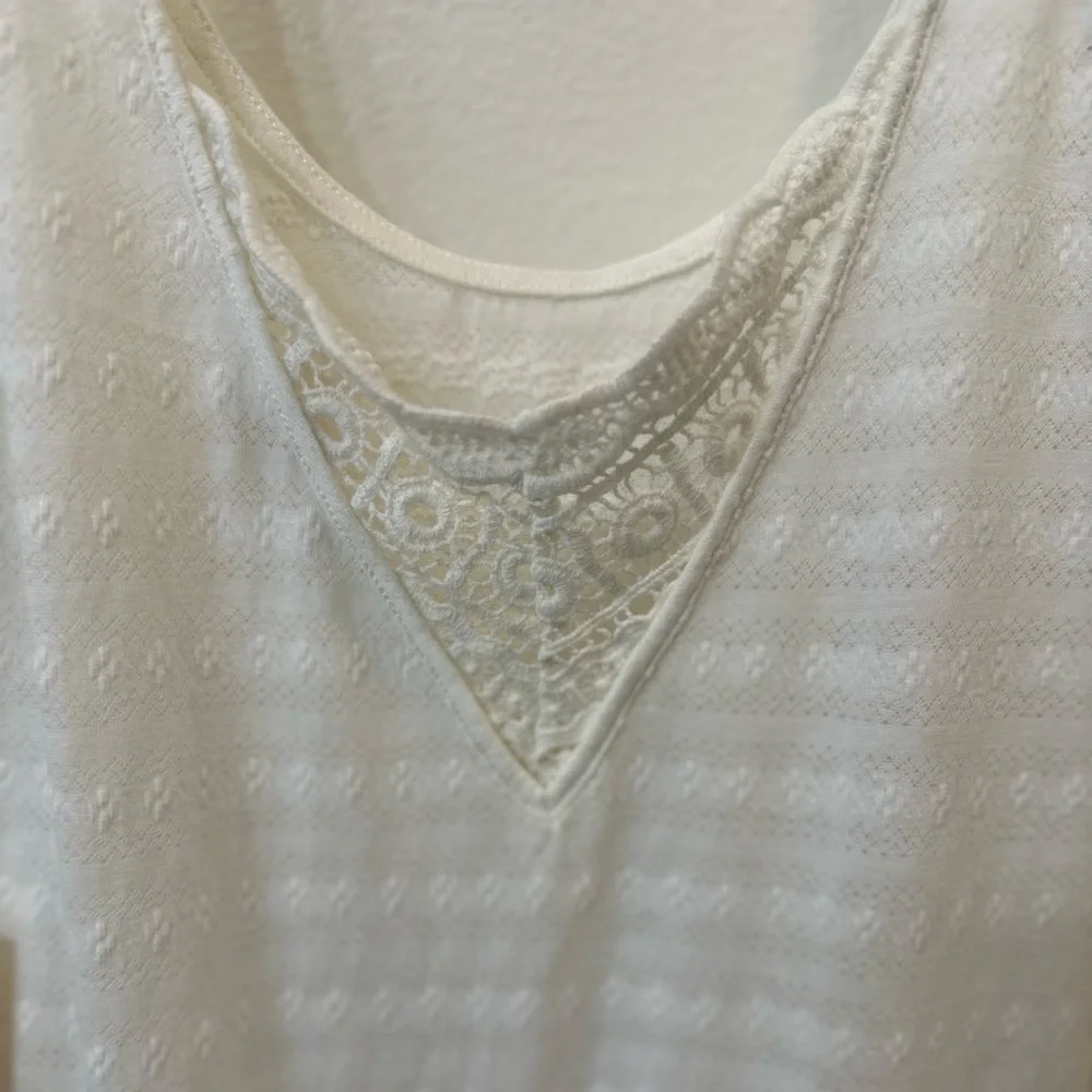 Roxy Tank Top Romper NWT. White. Lacey. Lightweight. Size small. Women's. - Picture 2 of 5